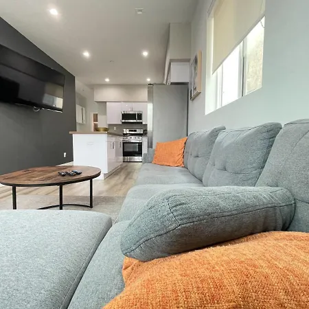 4Br Townhouse In Mid City -Cr1 Villa